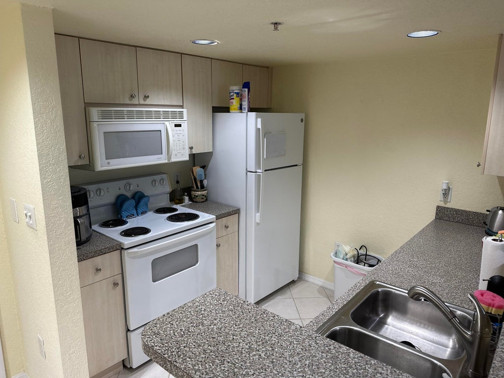 1801 N Flagler Drive #538, West Palm Beach