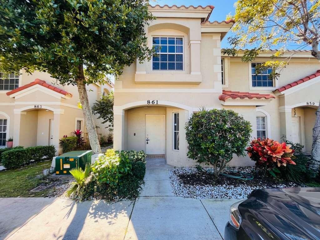 861 Summit Lake Drive #861, West Palm Beach