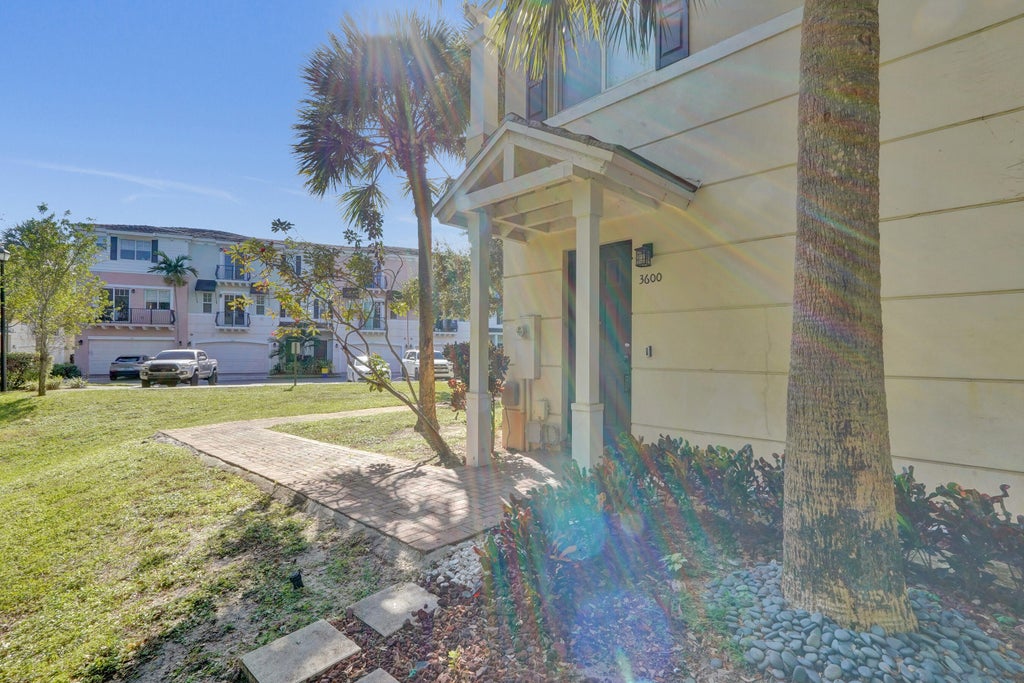 3600 Nw 5th Ter, Boca Raton