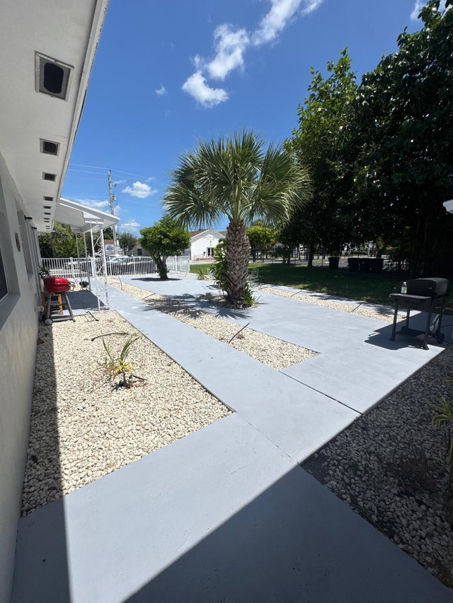 914 3rd St #4, West Palm Beach