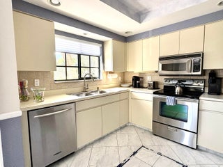 Photo of Listing #RX-11150900