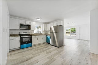 Photo of Listing #RX-11151031