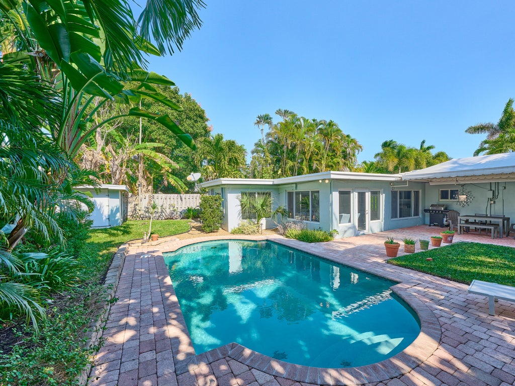 301 Nw 3rd Ct, Boca Raton
