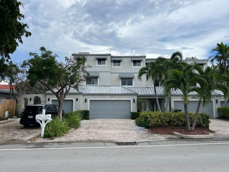 4216 Seagrape Dr #4216, Lauderdale By The Sea