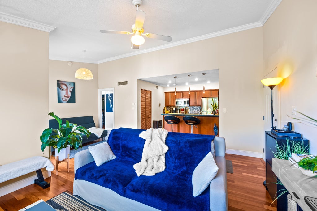 550 S Park Road #31-8, Hollywood