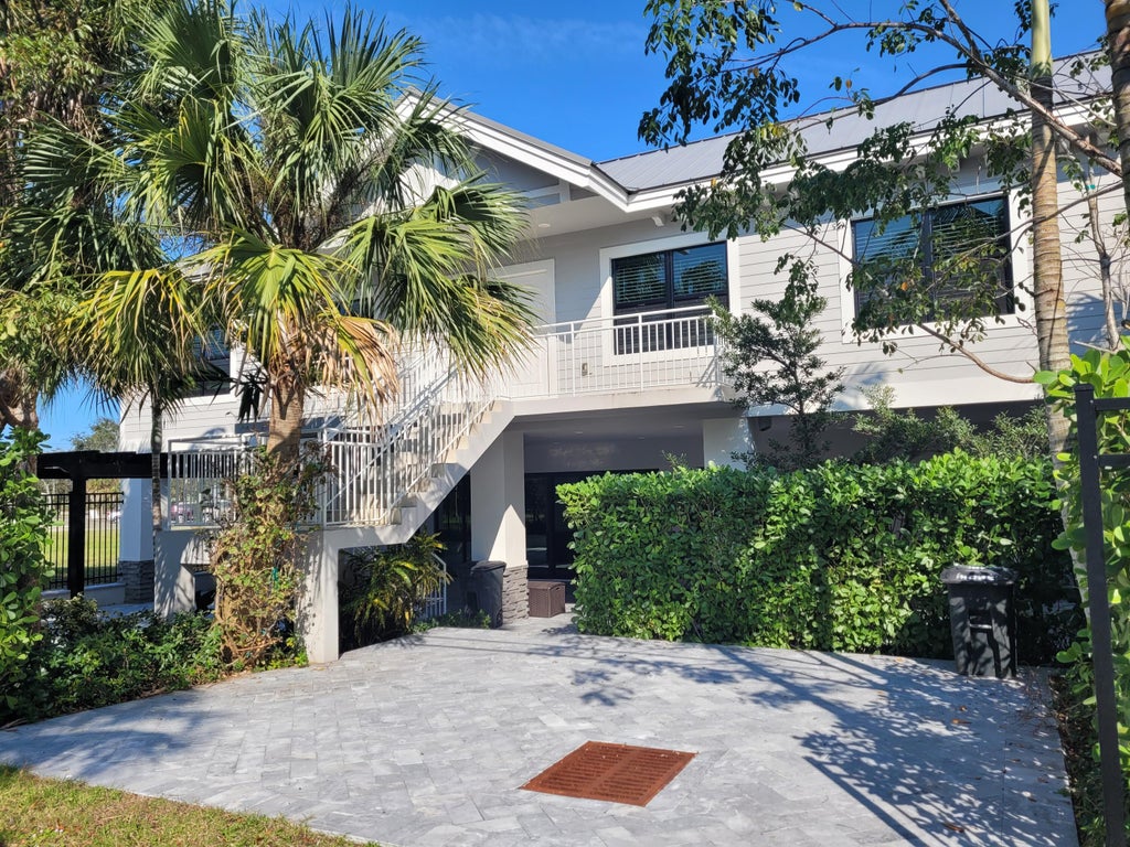 11810 Se Dixie Hwy #1, Hobe Sound