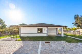 Photo of Listing #RX-11160487