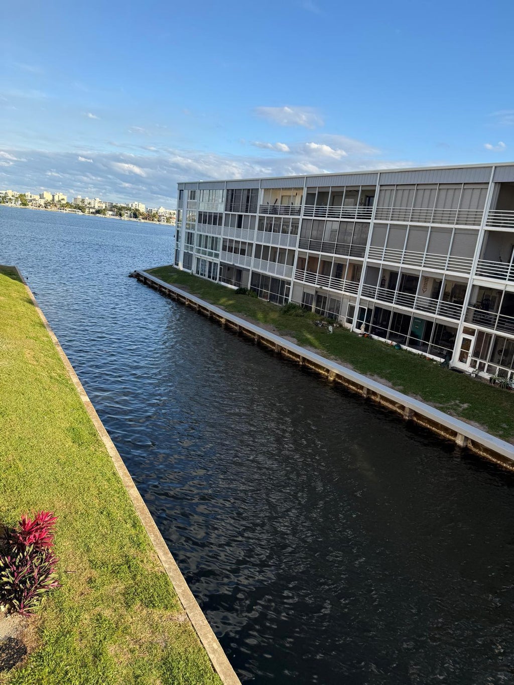 896 N Federal Hwy #326, Lantana