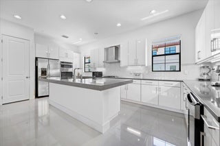 Photo of Listing #RX-11161561