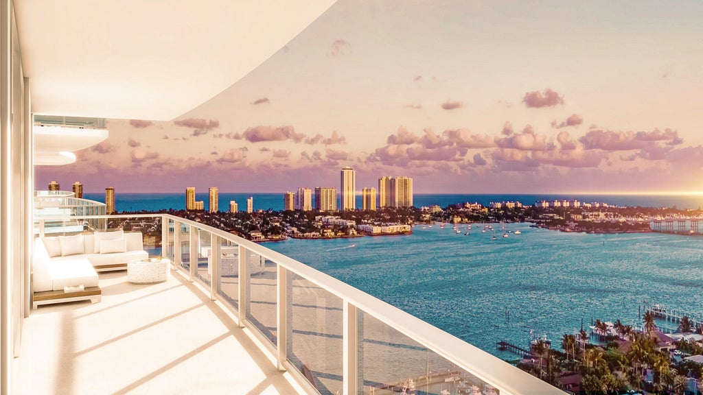 220 Lake Shore Dr #n-1906, Lake Park