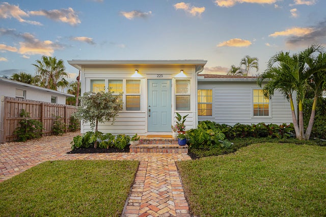 225 Greymon Dr, West Palm Beach