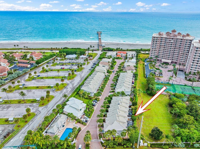 778 Seaview Dr, Juno Beach