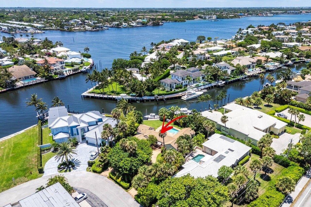 49 River Dr, Ocean Ridge