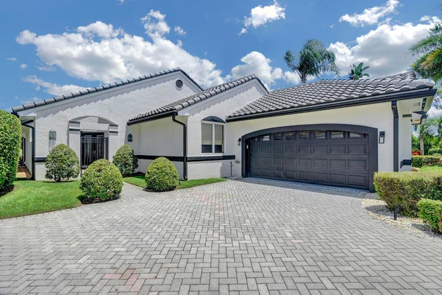 8268 Bob O Link Dr, West Palm Beach