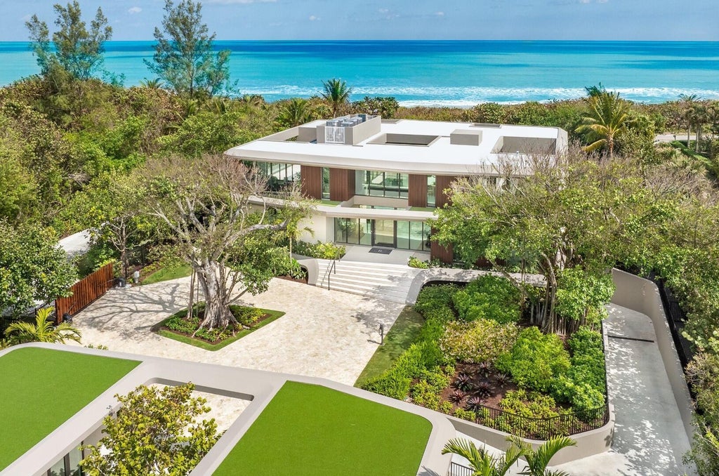 310 S Beach Rd, Jupiter Island