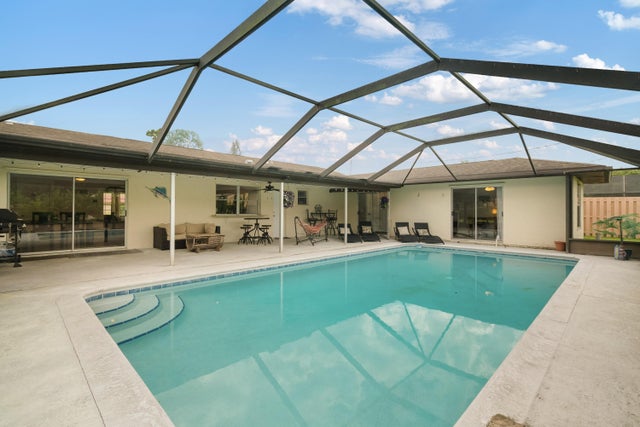 185 Se Crosspoint Dr, Port Saint Lucie