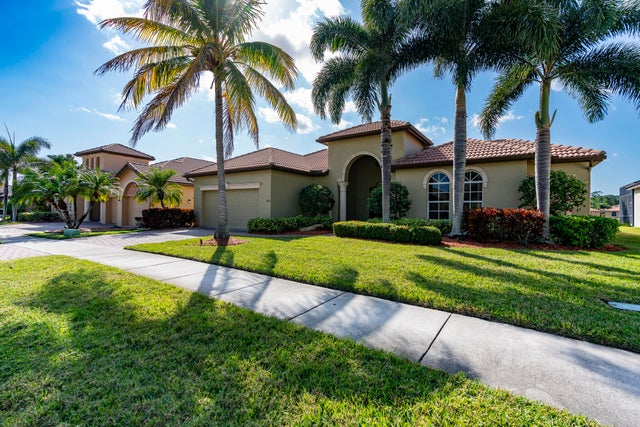 1 of 1 - 883 Sw Grand Reserves Boulevard, Port Saint Lucie, FL