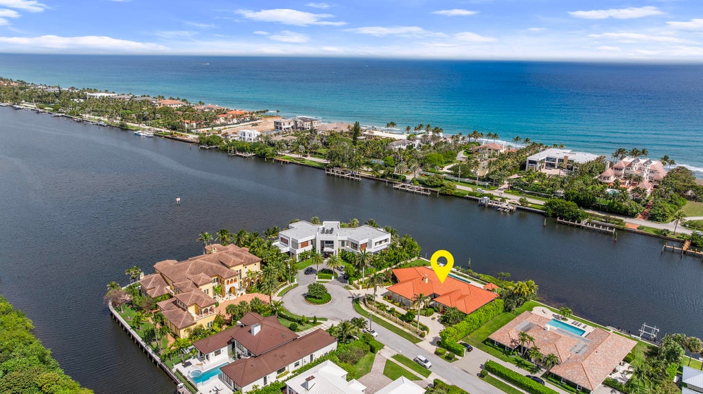 105 Spoonbill Rd, Manalapan