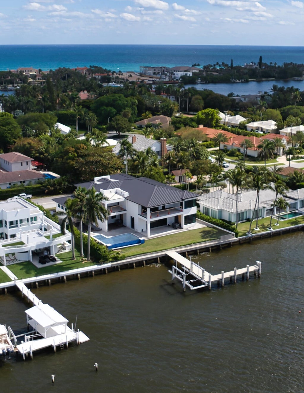 1423 Lands End Rd, Lantana