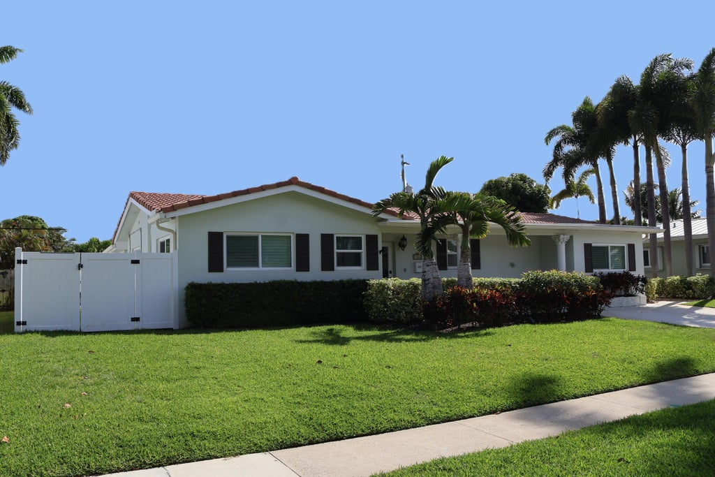 1166 Sw 3rd St, Boca Raton