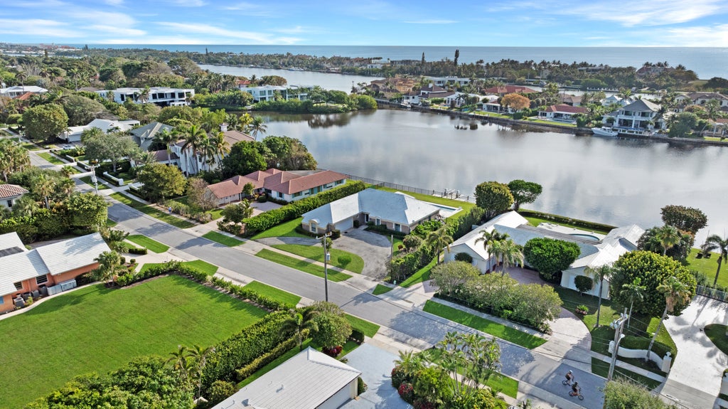 1460 Lands End Rd, Manalapan