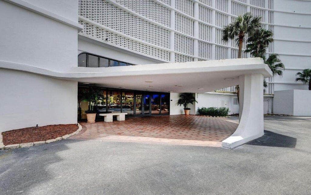 3590 S Ocean Blvd #902, South Palm Beach