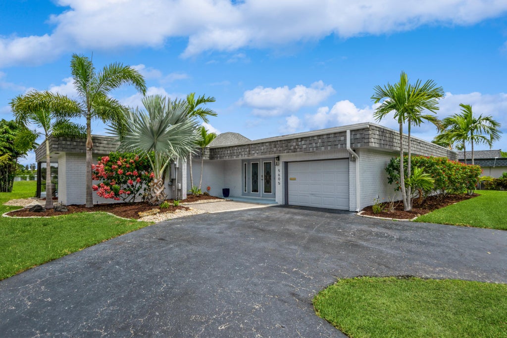 5605 Mulberry Dr, Tamarac