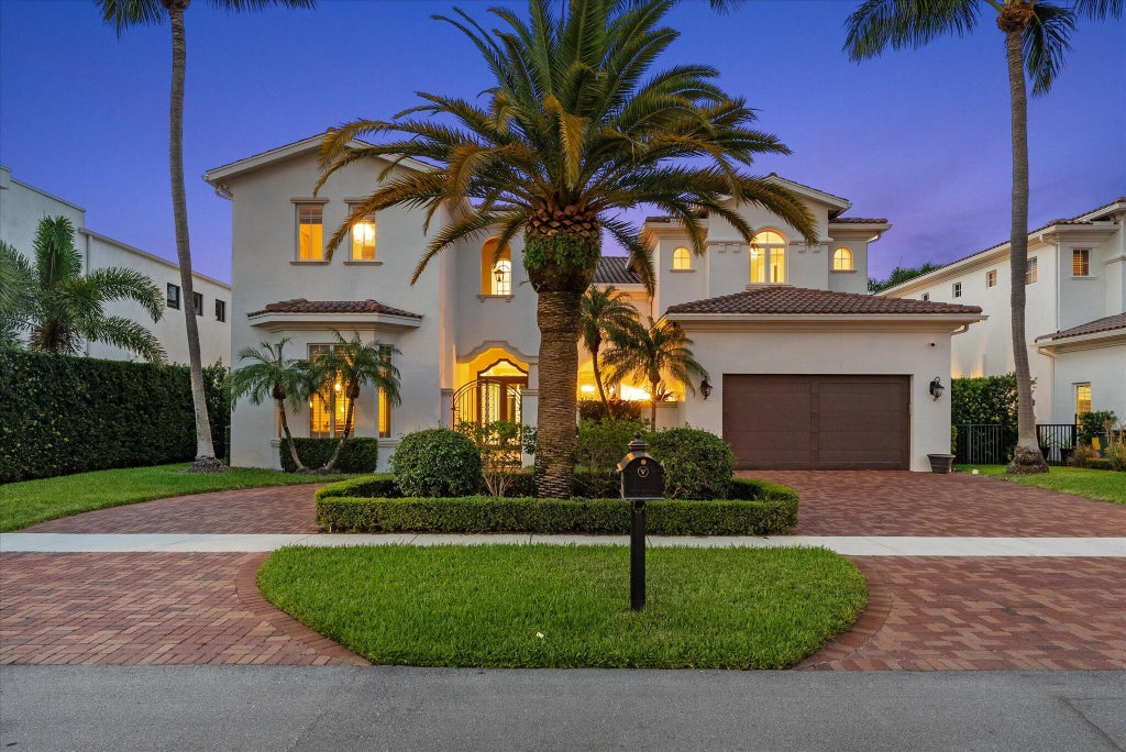 475 Ne 4th St, Boca Raton