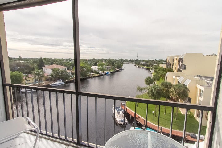 15 Royal Palm Way #602, Boca Raton
