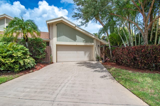 1 of 1 - 7837 Kenway Place W, Boca Raton, FL