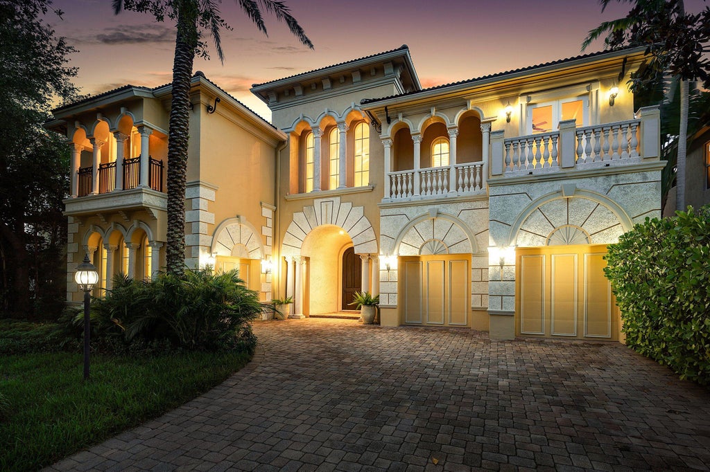 17387 Balaria St, Boca Raton