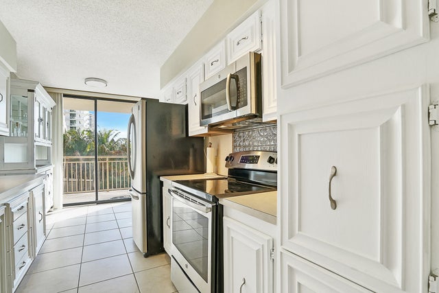 3400 N Ocean Dr #408, Singer Island