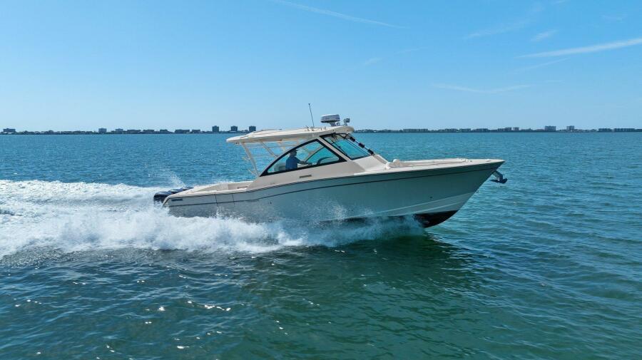 Photo of Listing #9715465