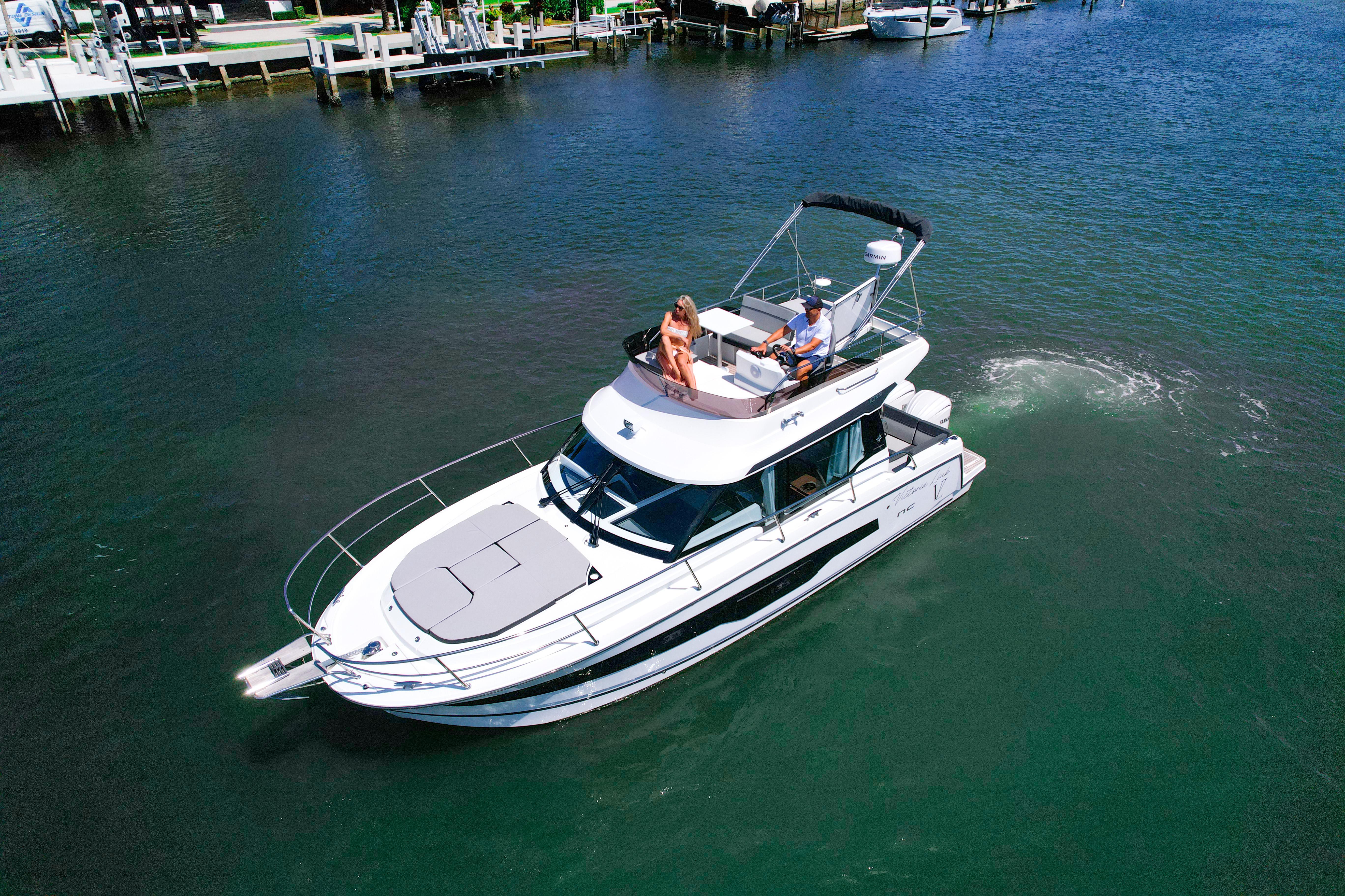 Photo of Listing #9828083