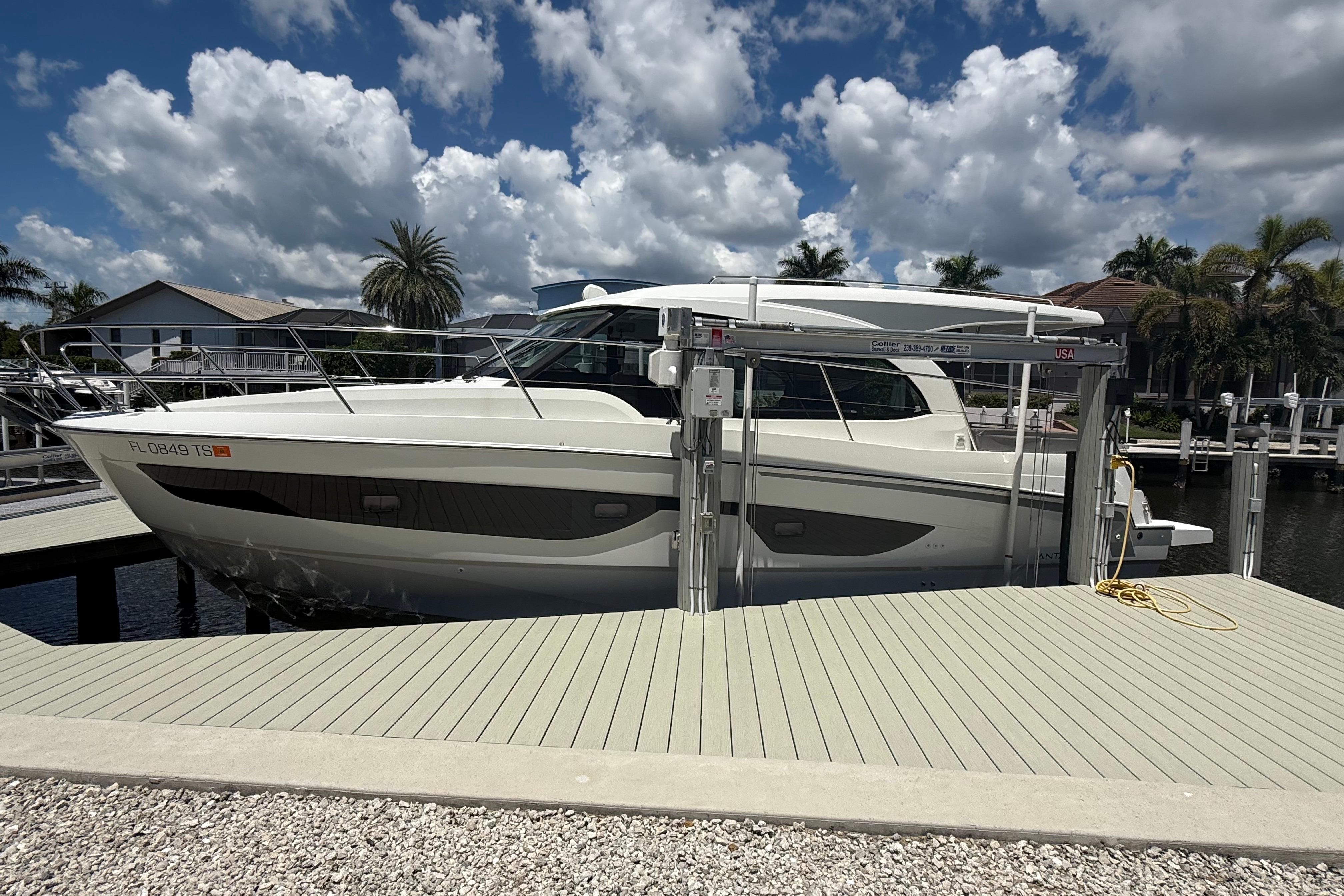 Photo of Listing #9916217