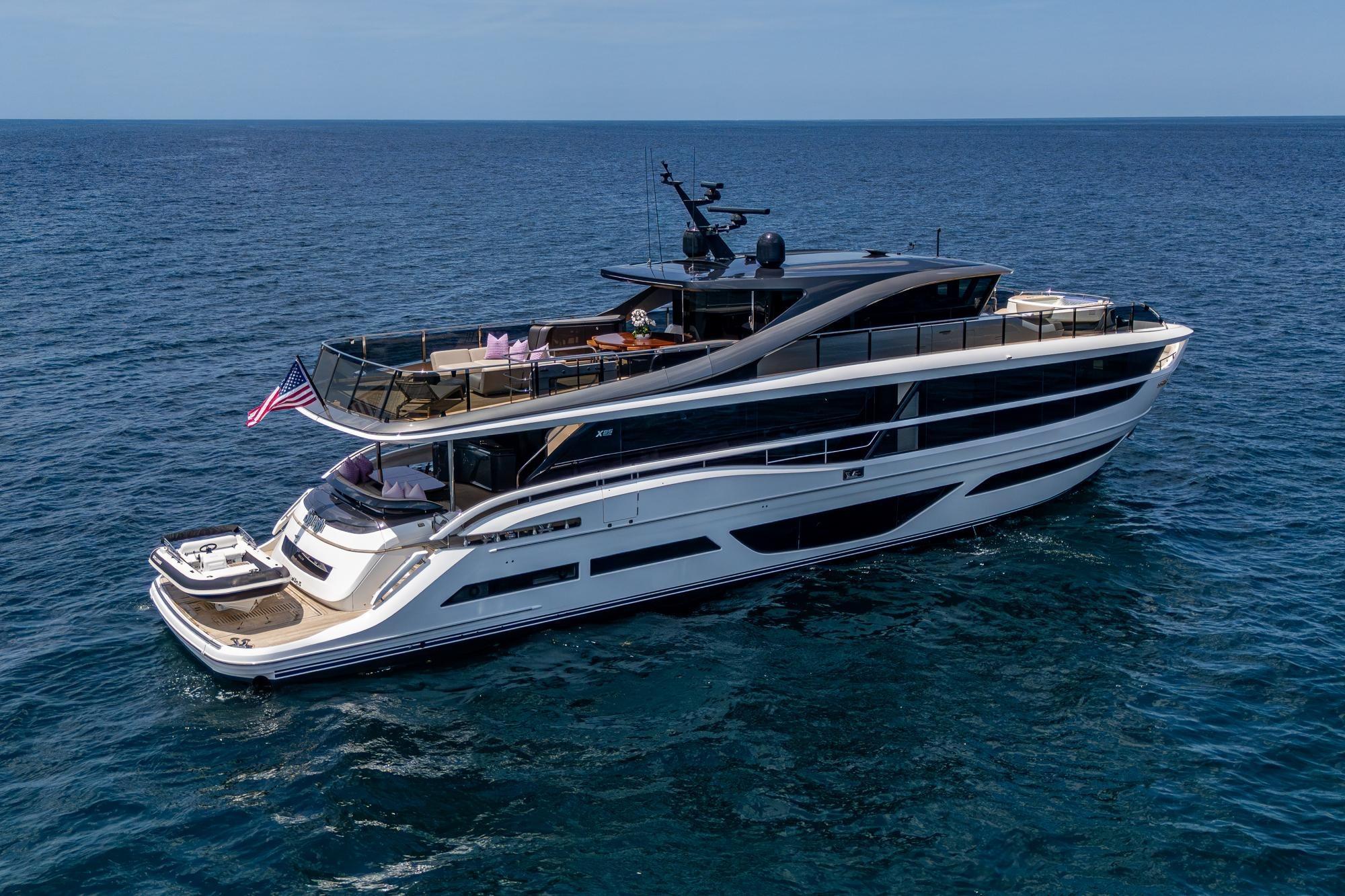 Photo of Listing #9916673