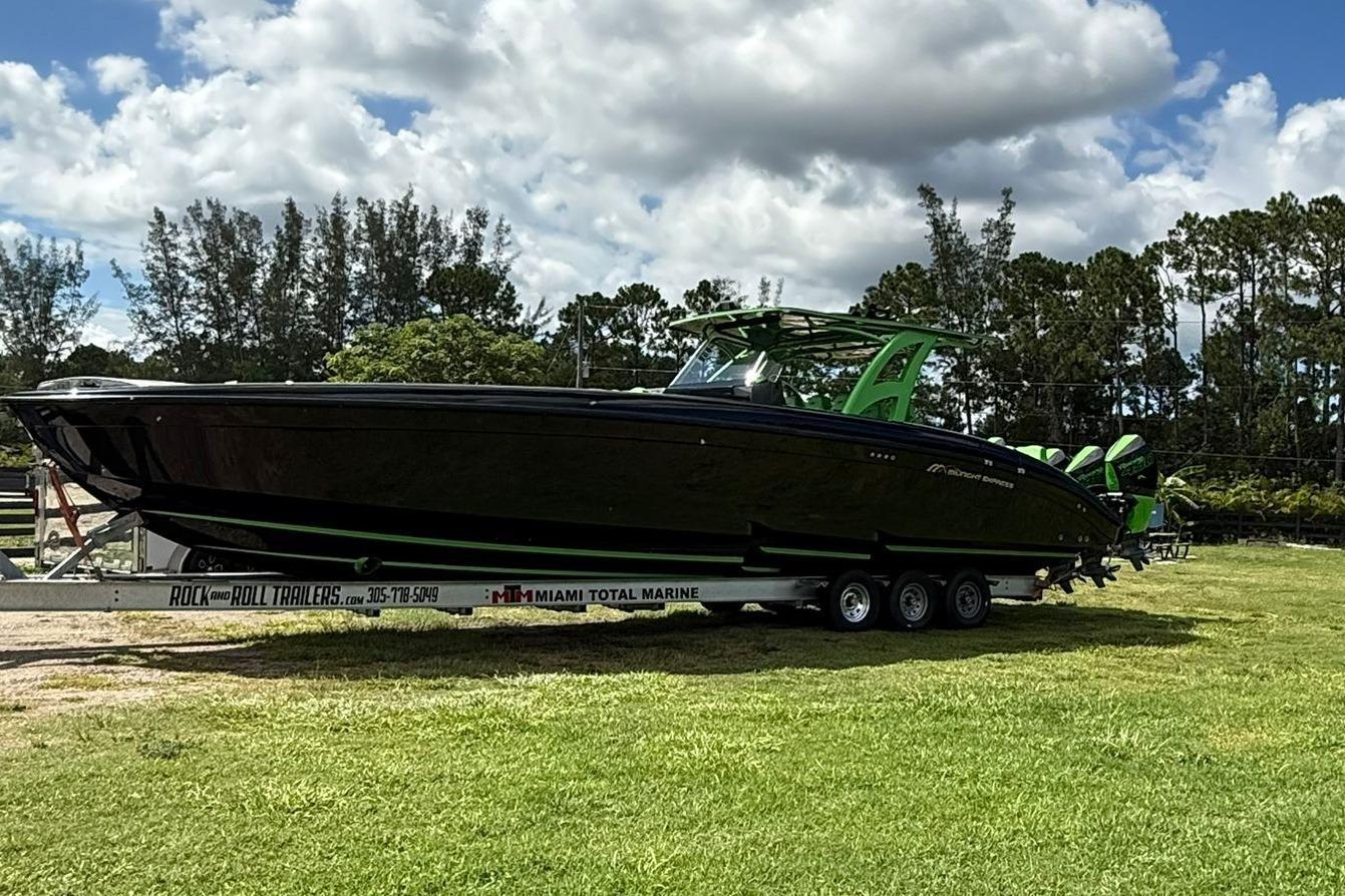 Photo of Listing #9930895