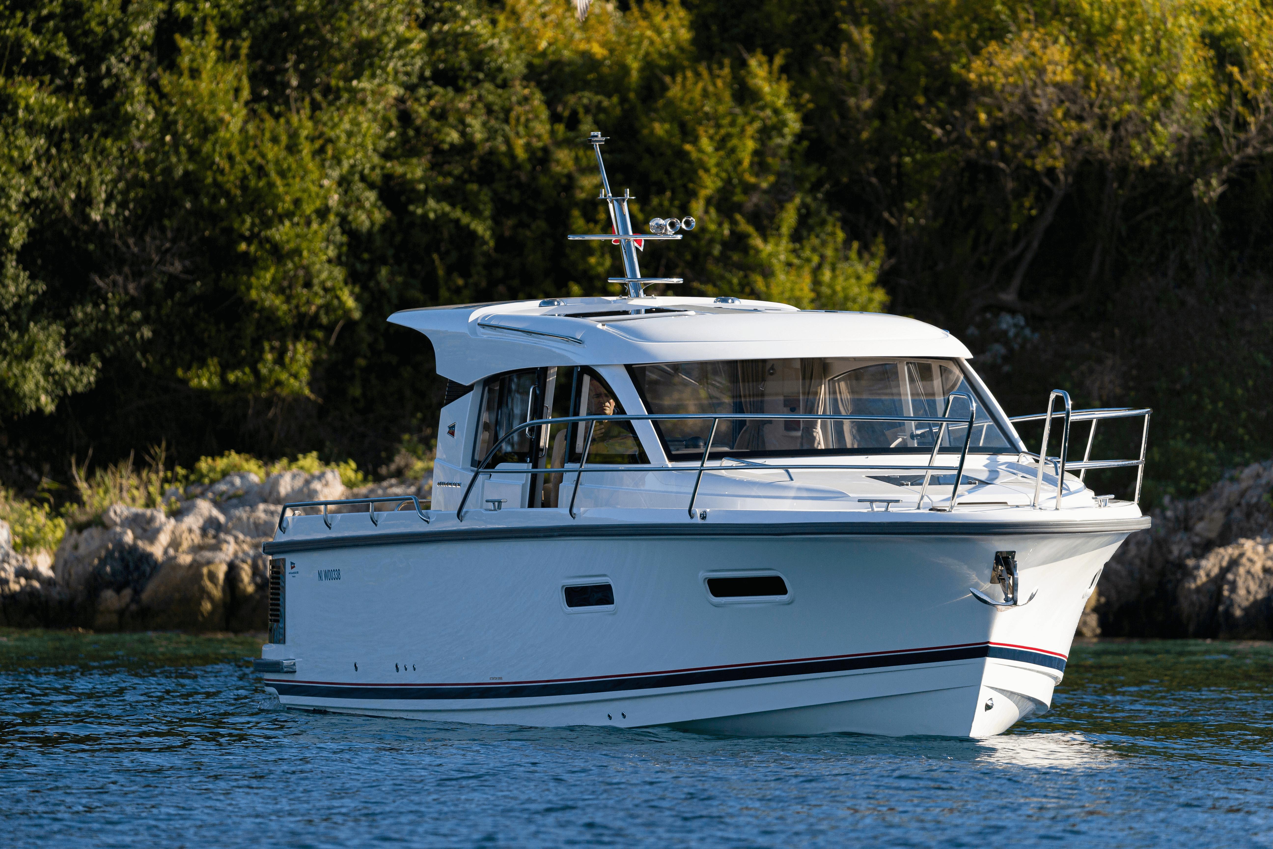 Photo of Listing #9931421