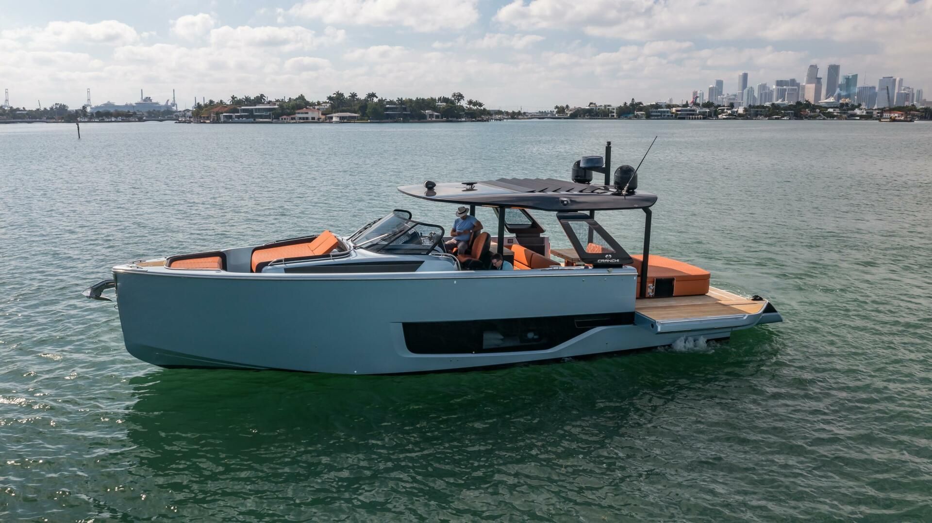 Photo of Listing #9939356