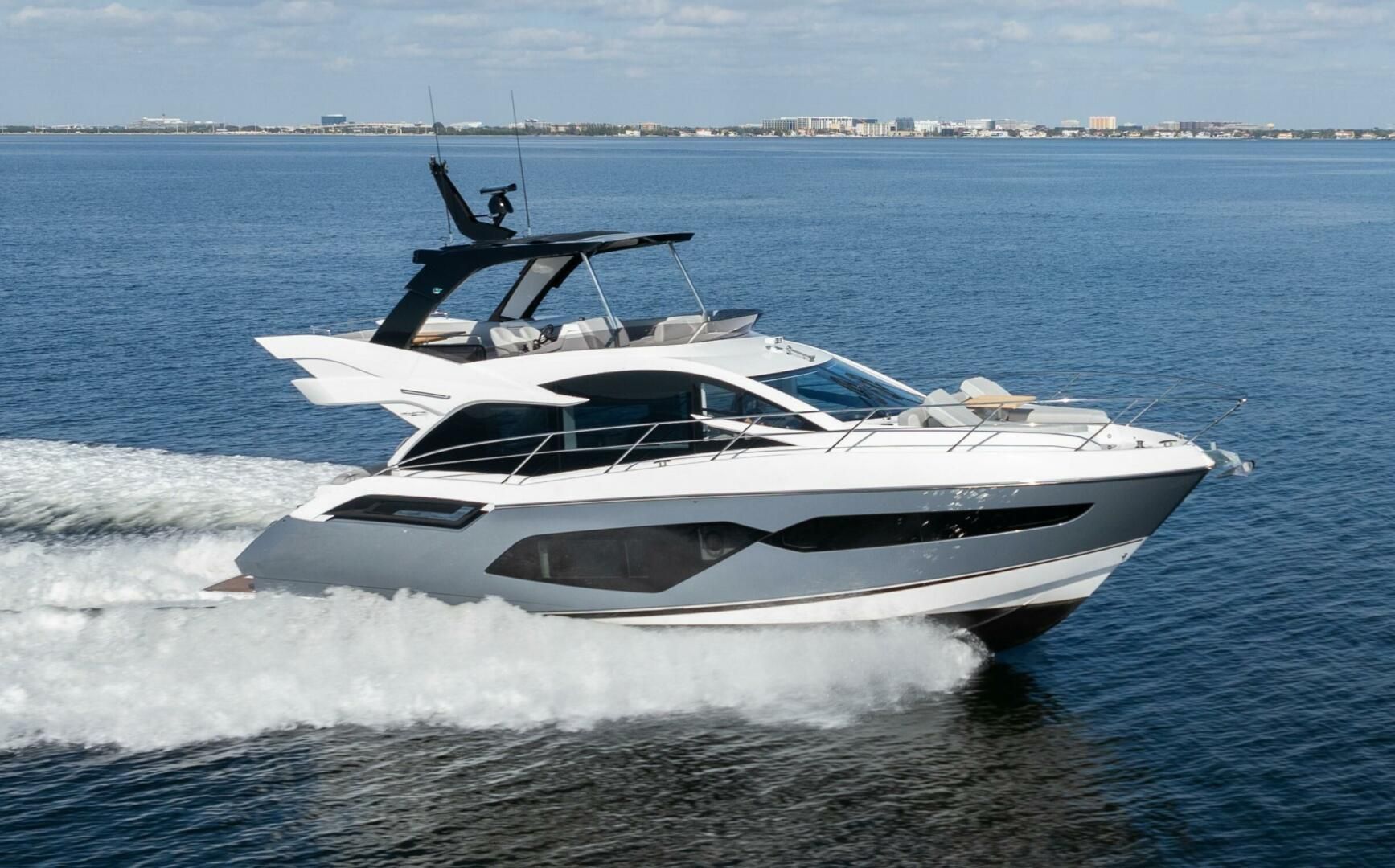 Photo of Listing #9940092