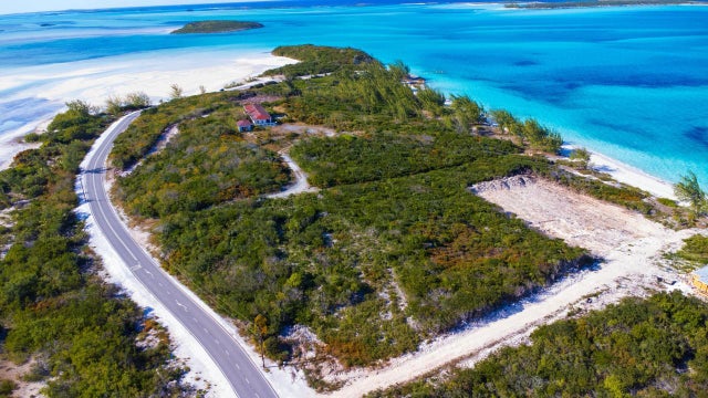 West Rolleville - Queens Highway, Exuma & Exuma Cays