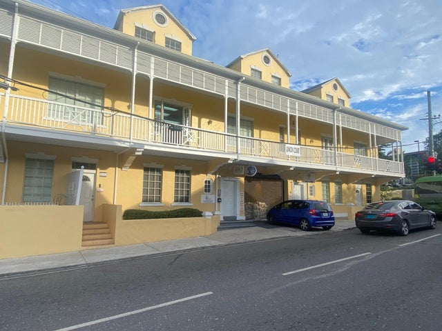 Elizabeth Avenue, New Providence/Paradise Island