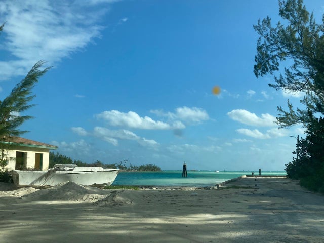 Rahming Road, Andros