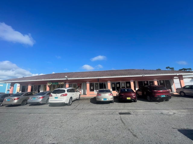 14 B Mackenzie St., Grand Bahama/Freeport