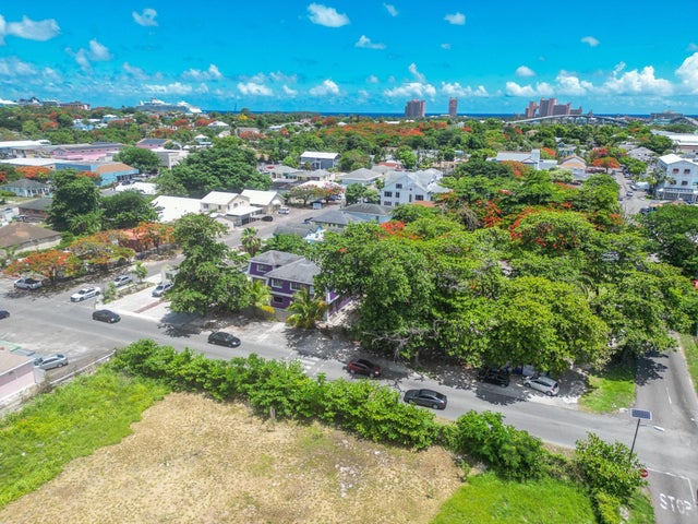 Palmdale Avenue, New Providence/Paradise Island