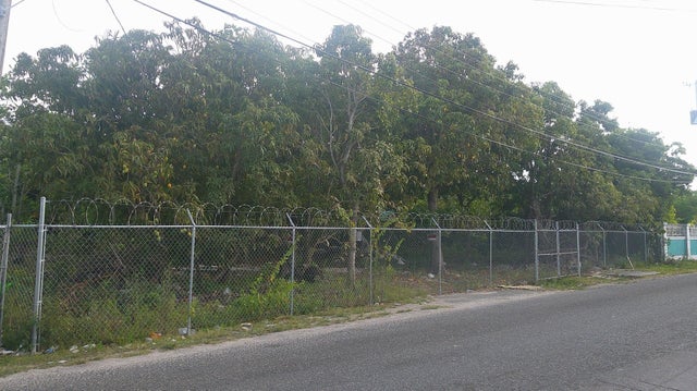 Croton Road Off Faith Ave, New Providence/Paradise Island