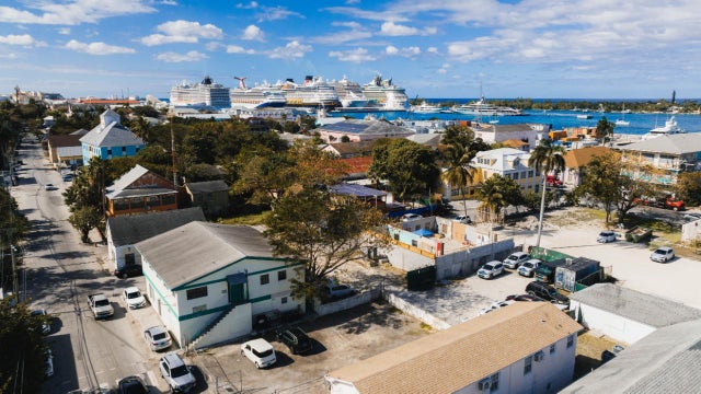 72 Dowdeswell Street, New Providence/Paradise Island