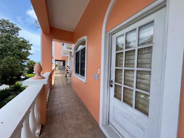 Lagoon Court, New Providence/Paradise Island