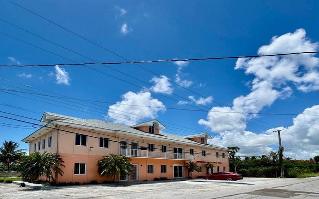 Centerville Professional Plaza, New Providence/Paradise Island
