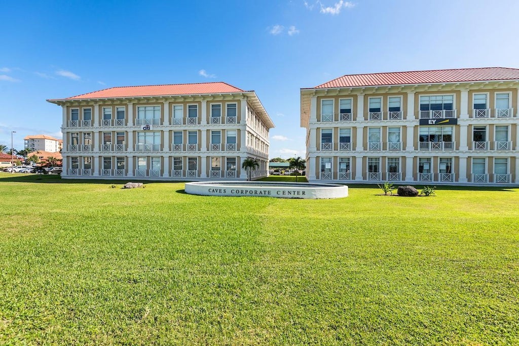 West Bay Street, New Providence/Paradise Island